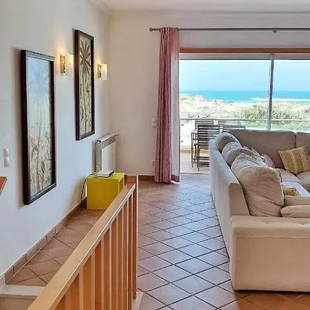 Sunset Retreat, Del Rey C7 Апартаменты