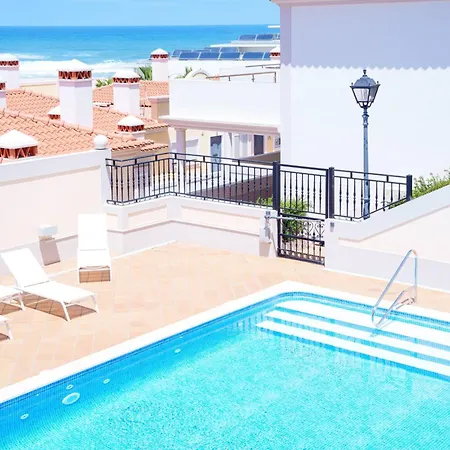 Sunset Retreat, Del Rey C7 Апартаменты *